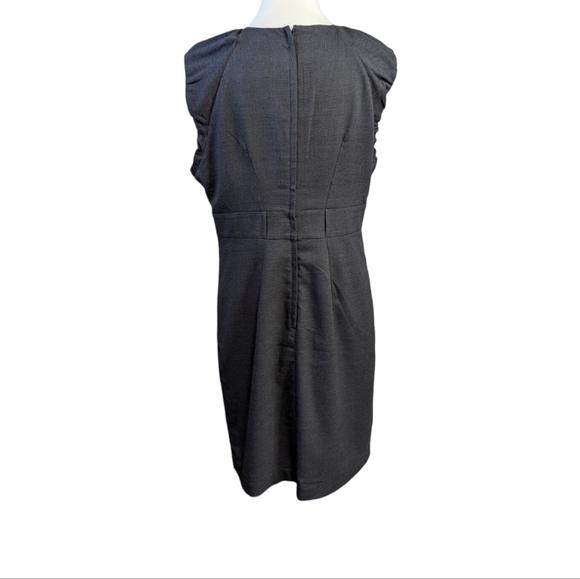 NWT 🆕 RW&Co. Sheath Dress with Removal Floral Accent - Picture 3 of 9